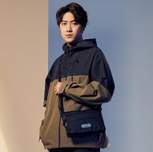 輕遊系-橫式側背包-黑色