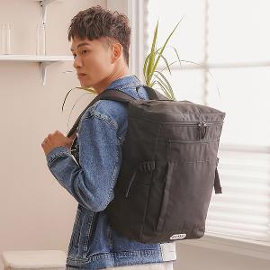 風格前線-15.6吋電腦後背包-黑色