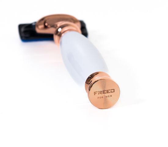 FREED 二週年限量紀念版精裝豪華典藏版-珍珠白款