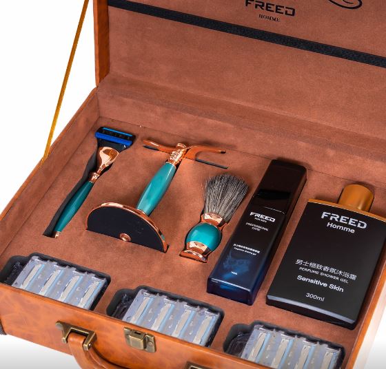 FREED 二週年限量紀念版精裝豪華典藏版-湖水綠款