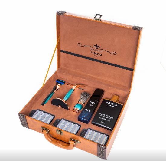 FREED 二週年限量紀念版精裝豪華典藏版-湖水綠款