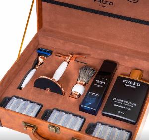 FREED 二週年限量紀念版精裝豪華典藏版-珍珠白款