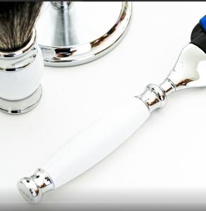 FREED 二週年特仕版豪華典藏版刮鬍刀禮盒 - 珍珠白