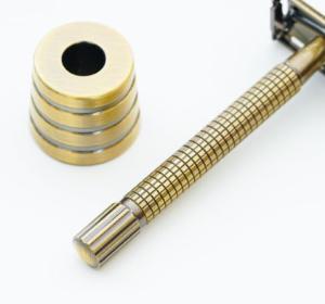 FREED 尊爵四件組旋轉開放式雙刃安全刮鬍刀禮盒 -古銅棕