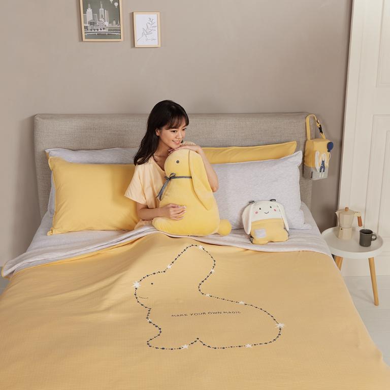 YVONNE 以旺 星鍊兔 單人薄紗毯-金合歡黃