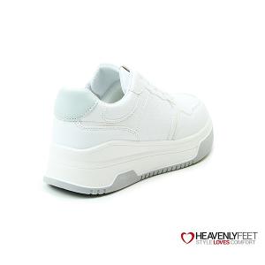 HEAVENLYFEET 英國舒適休閒女鞋 素面5孔鞋帶小白鞋-EASTSIDE白色
