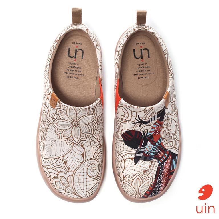 uin 西班牙原創設計 女鞋 帆布鞋 懶人鞋 黑珍珠彩繪休閒鞋82012076
