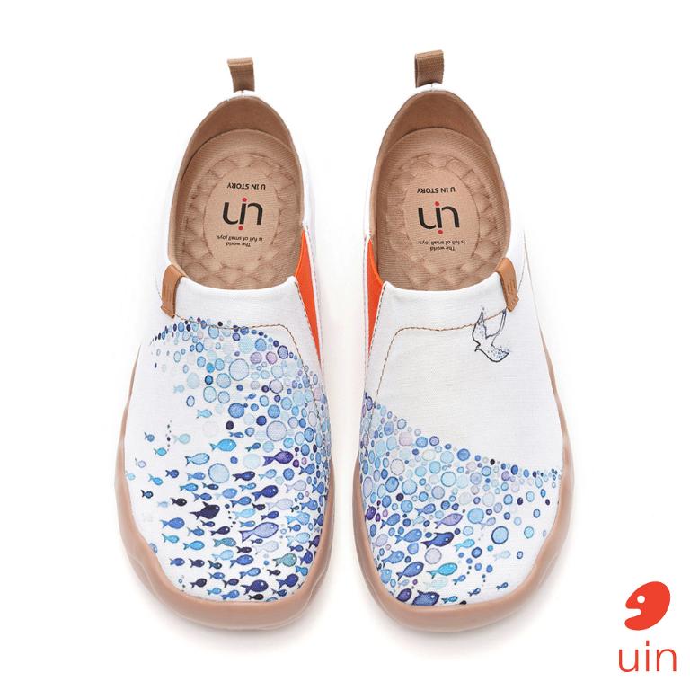 uin 西班牙原創設計 女鞋 帆布鞋 懶人鞋 飛翔的魚彩繪休閒鞋W0101040
