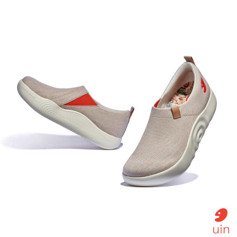 uin西班牙原創設計 女鞋 帆布鞋 懶人鞋 托萊多10卡其棕素色休閒鞋W1710813