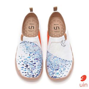 uin 西班牙原創設計 女鞋 帆布鞋 懶人鞋 飛翔的魚彩繪休閒鞋W0101040