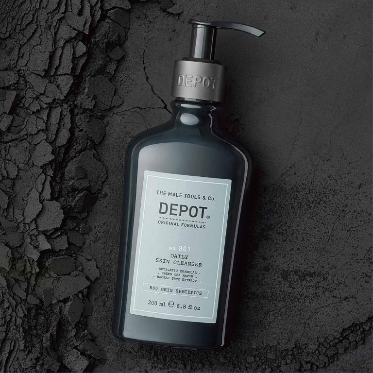 DEPOT no.801 活性碳潔膚凝露 200ml