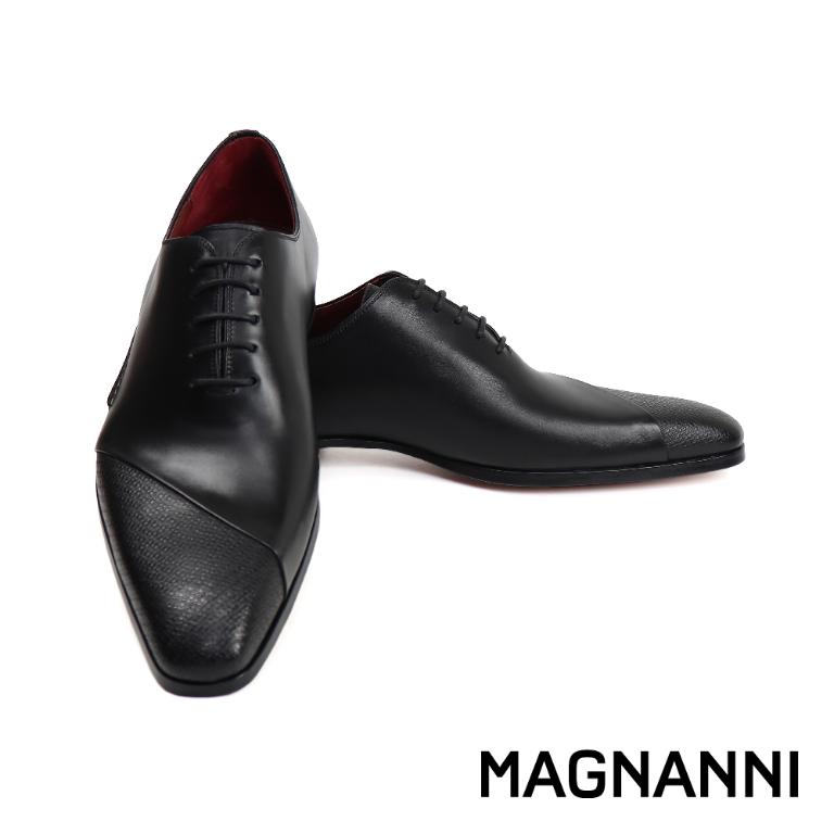 MAGNANNI 鞋面半壓紋造型紳士牛津鞋 黑色(23869-BL)
