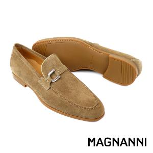 MAGNANNI 經典麂皮方釦便士樂福鞋 咖啡色(24385-CAS)