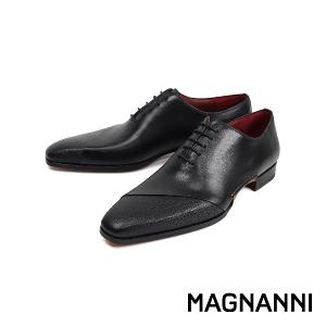 MAGNANNI 鞋面半壓紋造型紳士牛津鞋 黑色(23869-BL)