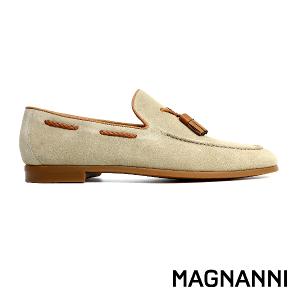 MAGNANNI 流蘇綁帶造型帆船鞋 杏色(24386-AVE)
