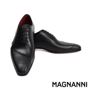 MAGNANNI 鞋面半壓紋造型紳士牛津鞋 黑色(23869-BL)