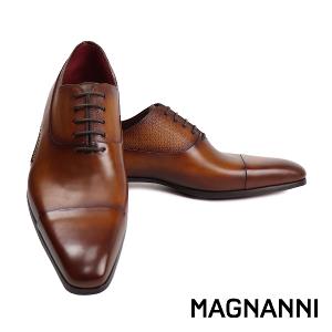 MAGNANNI 西班牙鞋襟壓紋橫飾牛津鞋 棕色(23116-CUE)