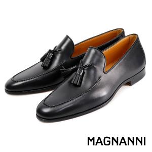 MAGNANNI 流蘇造型配飾典雅樂福鞋 黑色(21883C-BL)