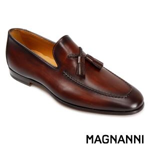 MAGNANNI 流蘇造型配飾典雅樂福鞋 深棕色(21883C-BR)