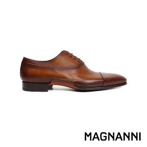 MAGNANNI 西班牙鞋襟壓紋橫飾牛津鞋 棕色(23116-CUE)
