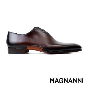 MAGNANNI 西班牙鞋襟小壓紋牛津鞋 棕色(25069-BR)