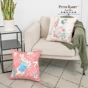 PETER RABBIT 比得兔 田園趣抱枕-2色可選