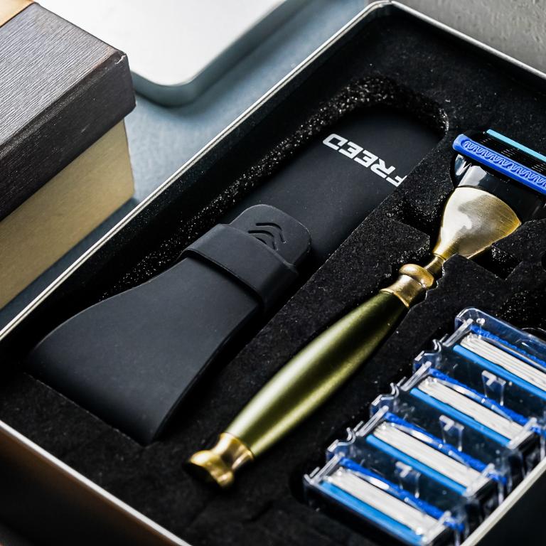 FREED 古銅系列尊爵四件組五刀式刮鬍刀禮盒-大地綠