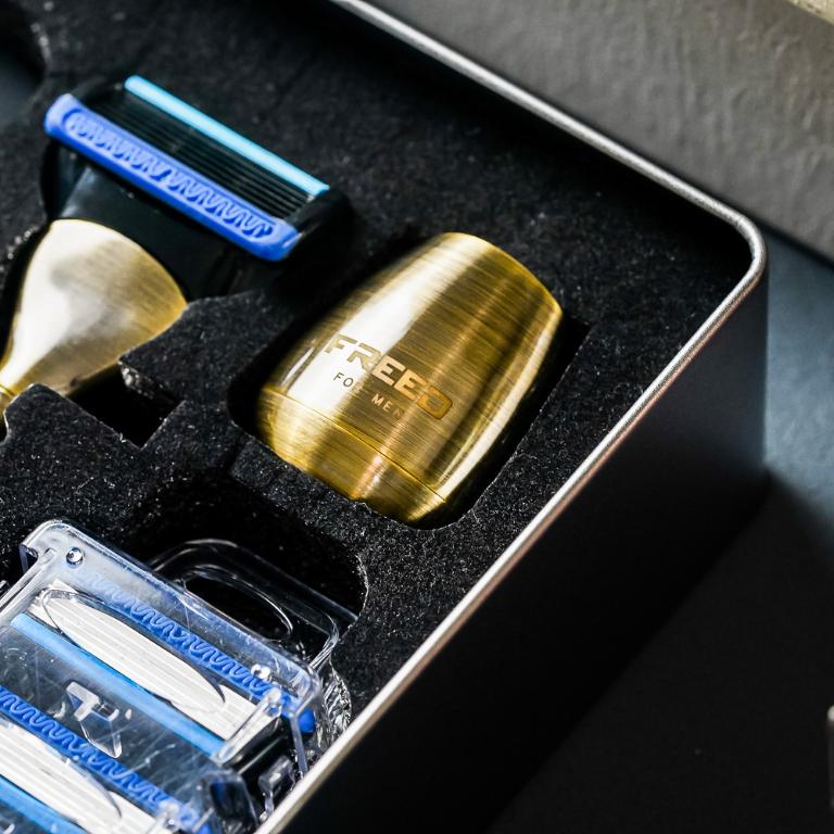 FREED 古銅系列尊爵四件組五刀式刮鬍刀禮盒-帝王藍