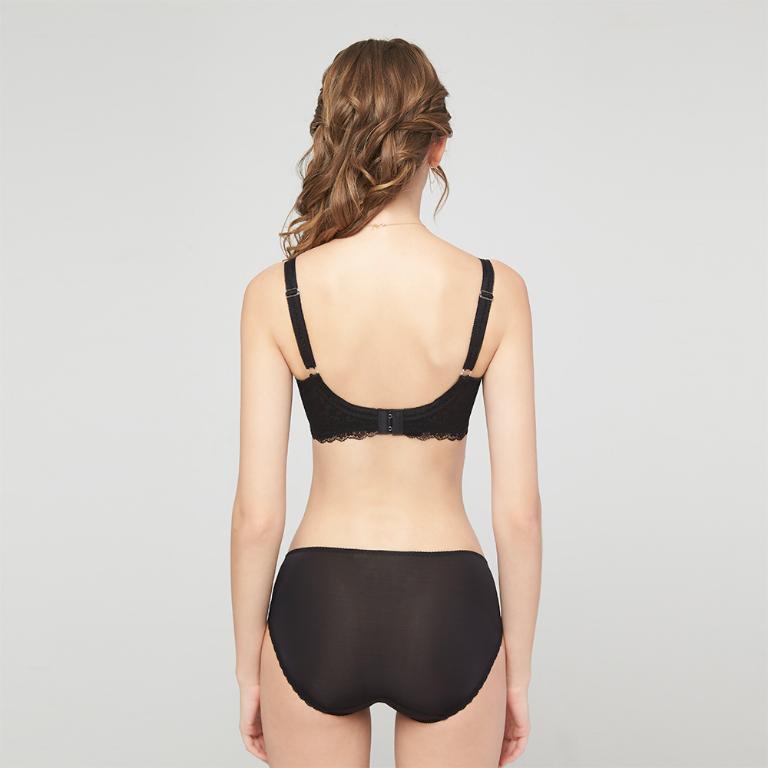 【思薇爾】撩波新花漾系列D-F罩蕾絲包覆女內衣(黑色)