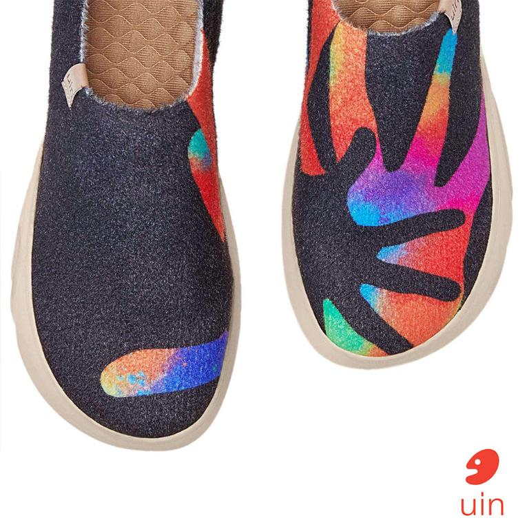 uin│西班牙原創設計 女鞋  帆布鞋 懶人鞋 愛的掌心3彩繪休閒女鞋W1711245