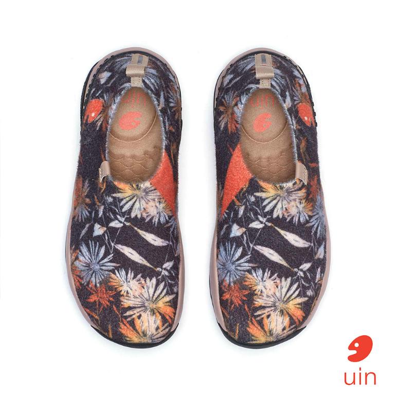 uin│西班牙原創設計 女鞋 帆布鞋 懶人鞋 夜間花影彩繪休閒鞋W1901272