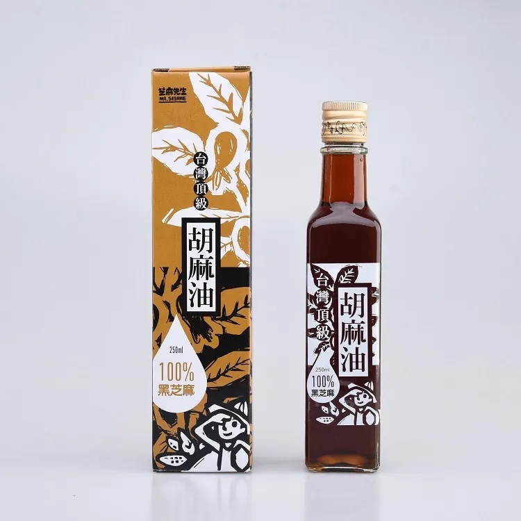 台灣頂級黑芝麻胡麻油 (250ml/瓶)