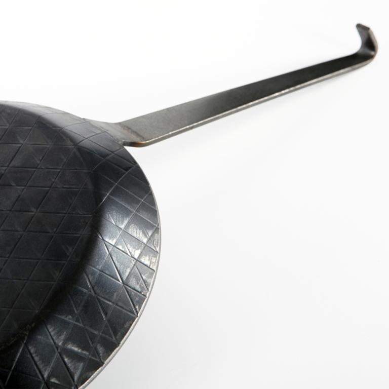 【德國turk土克鐵鍋】熱鍛斜紋 長柄平底鍋24cm 鐵鍋 65224