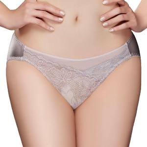 【思薇爾】星燦女爵系列M-XL蕾絲低腰三角女內褲(岩石棕)