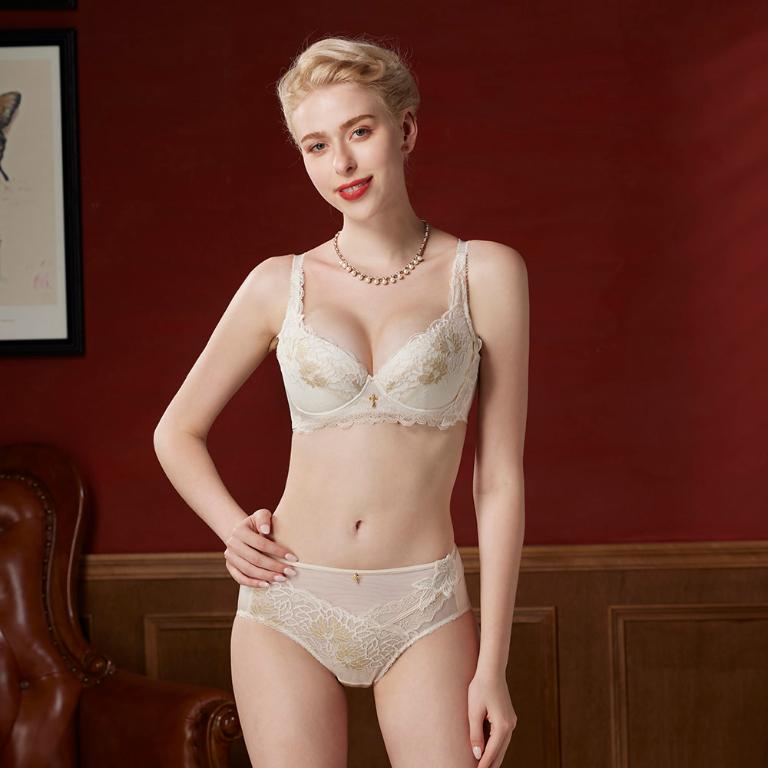 【思薇爾】金戀花羽系列B-E罩軟鋼圈蕾絲集中包覆女內衣(玄米色)