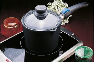 德國純手工打造鈦金屬單把湯鍋 SKFP8818