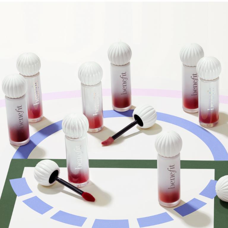 benefit 一濺鍾情唇采露  (亮面水光唇)