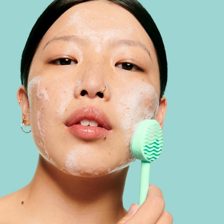 benefit 一掃陰霾好棒棒