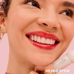 benefit 一濺鍾情唇采露  (亮面水光唇)