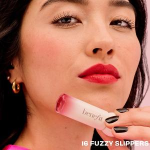 benefit 絨液心動唇采露  (天鵝絨霧面)