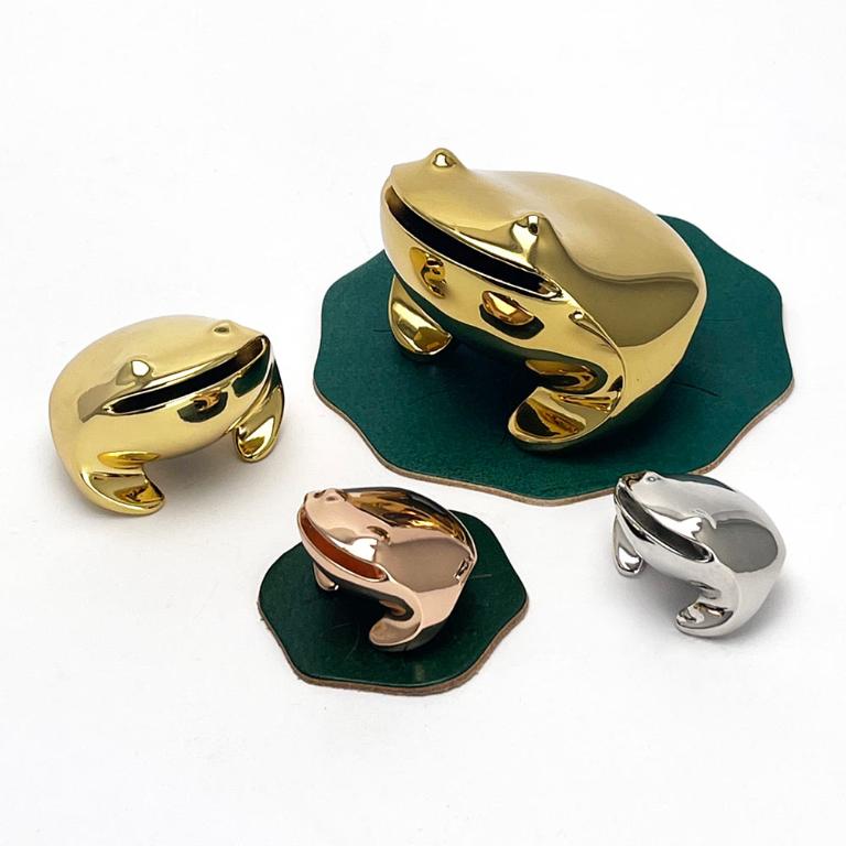 招財揪吉 皮革荷葉