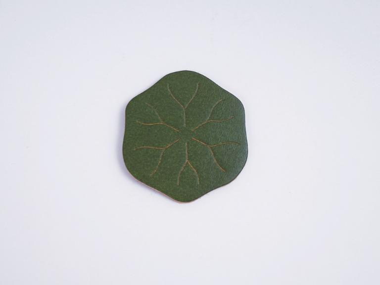 招財揪吉 皮革荷葉