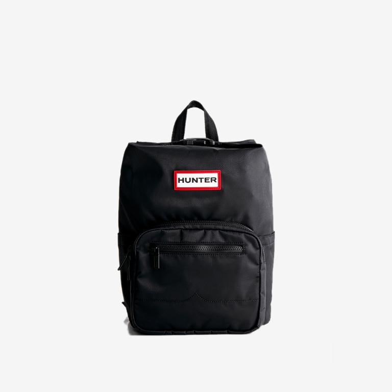 上開扣Pioneer中型尼龍後背包-黑色