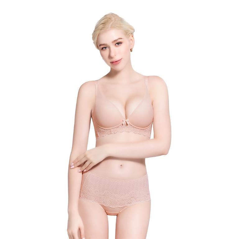 【思薇爾】Love myself系列B-E罩無鋼圈模杯蕾絲包覆無痕女內衣(柔膚色)