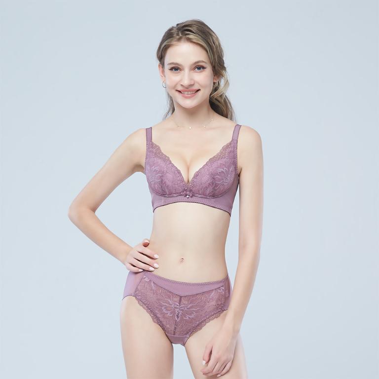 【思薇爾】美波曲線系列B-F罩無鋼圈調整型蕾絲涼感集中包覆塑身女內衣(風信紫)
