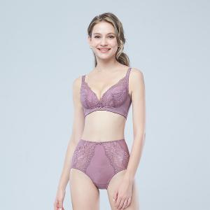 【思薇爾】美波曲線系列B-F罩無鋼圈調整型蕾絲涼感集中包覆塑身女內衣(風信紫)