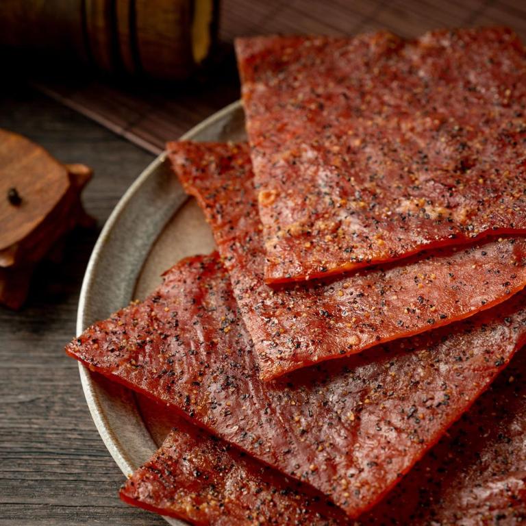 新東陽黑胡椒豬肉乾240g