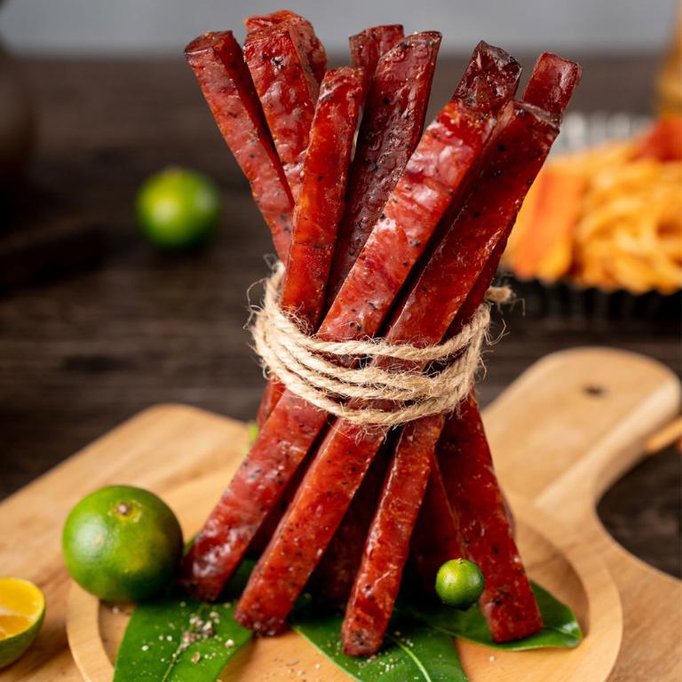 新東陽炙燒豬樂條-黑胡椒165g