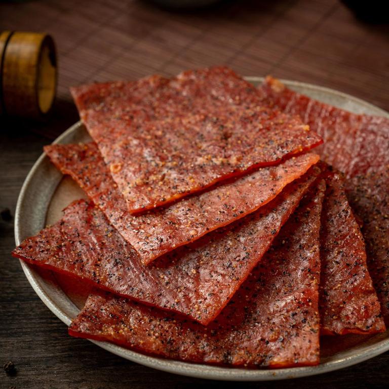 新東陽黑胡椒豬肉乾240g