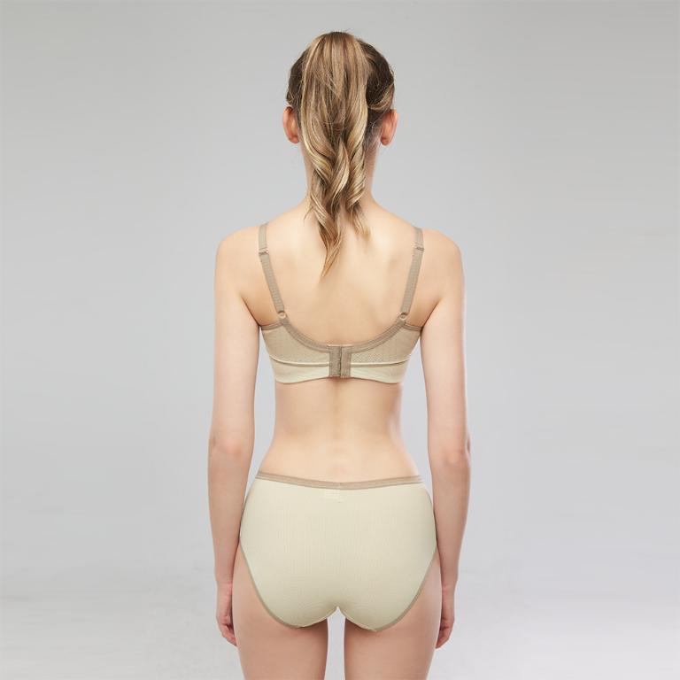 【思薇爾】律洞感系列B-F罩軟鋼圈模杯涼感運動女內衣(白茶棕)